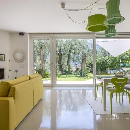 Nyaraló Patty S Lemonhouse Comfortable